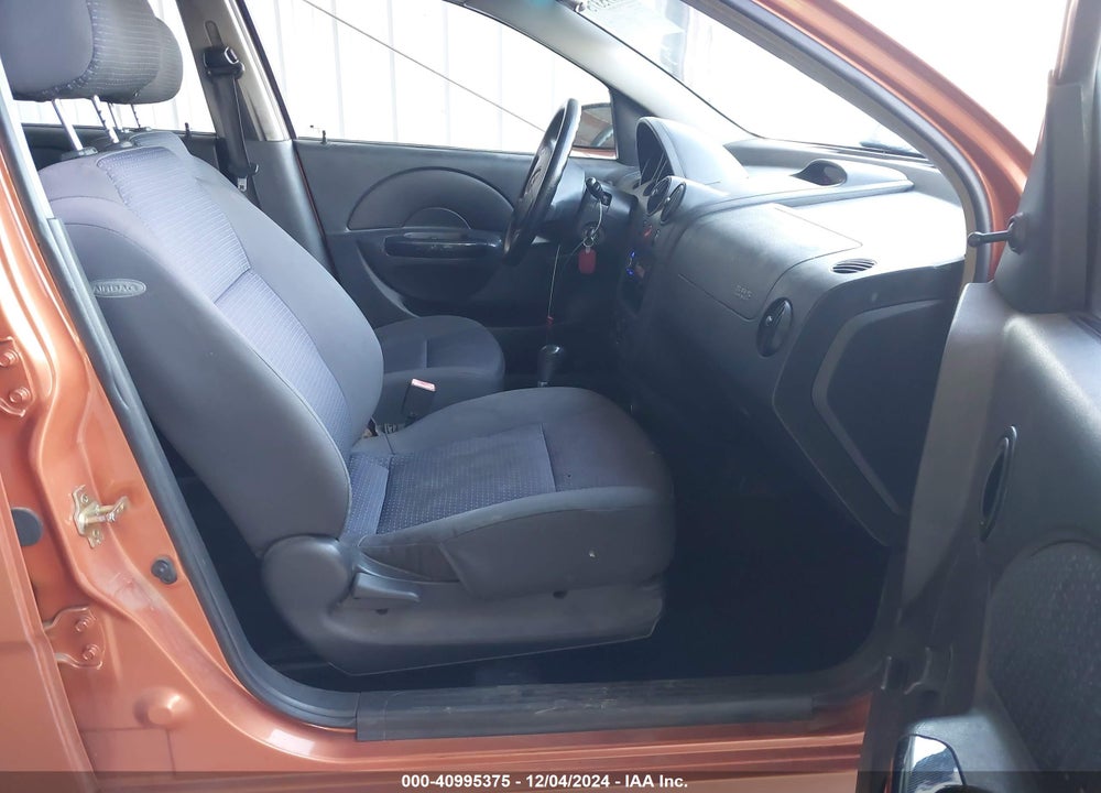 2006 CHEVROLET AVEO LS VIN: KL1TD66656B557815