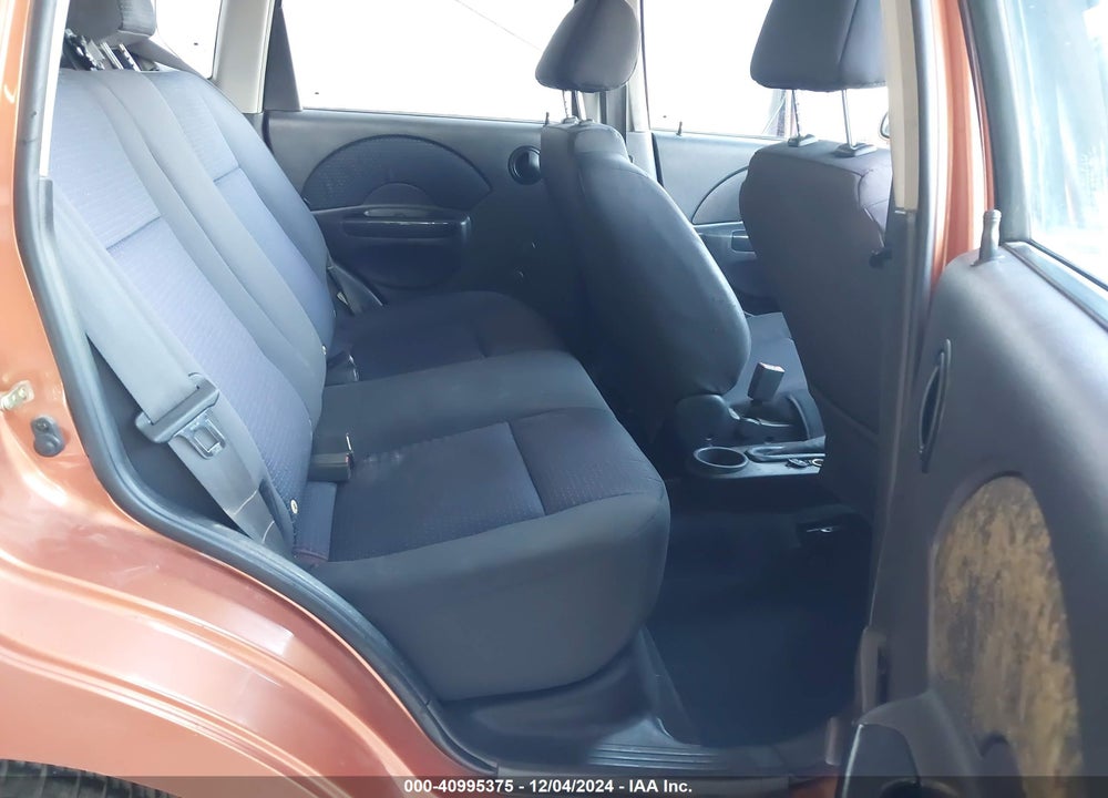 2006 CHEVROLET AVEO LS VIN: KL1TD66656B557815