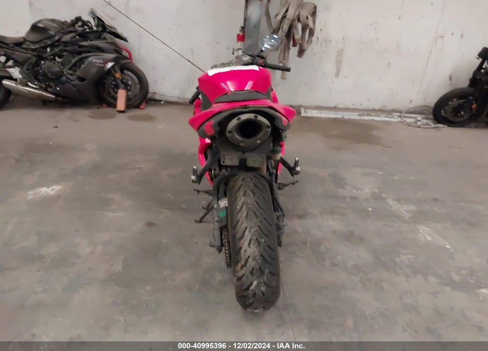 2007 KAWASAKI ZX600 P VIN: JKAZX4P177A009690