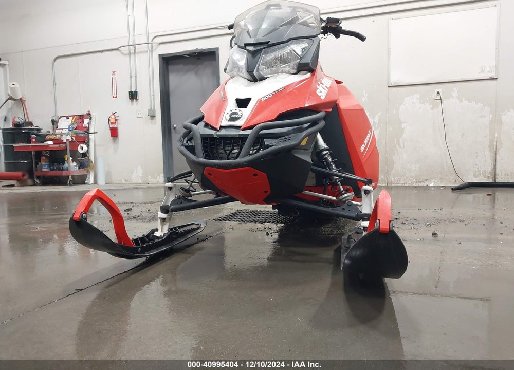 2015 SKI DOO SUMMIT SP 600 ETECH VIN: 2BPSCCFA2FV000041