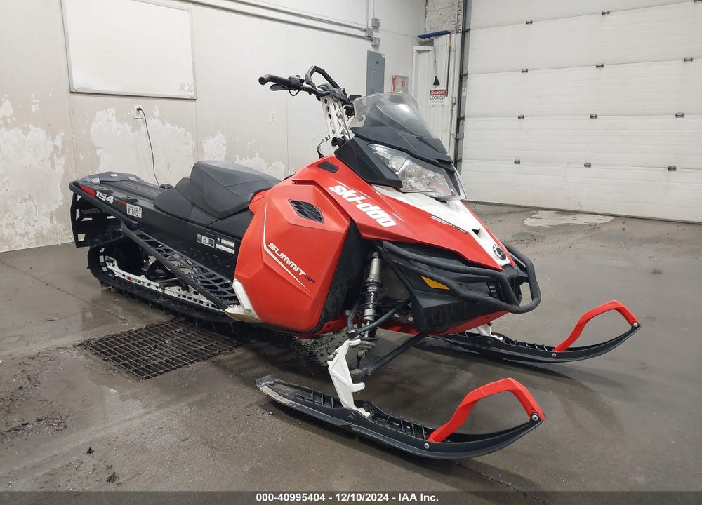 2015 SKI DOO SUMMIT SP 600 ETECH VIN: 2BPSCCFA2FV000041