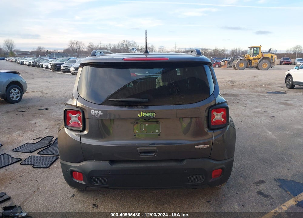 2018 JEEP RENEGADE LATITUDE FWD VIN: ZACCJABB9JPG86498