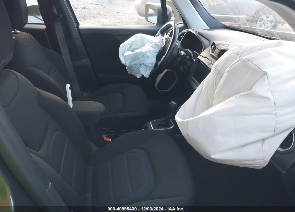 2018 JEEP RENEGADE LATITUDE FWD VIN: ZACCJABB9JPG86498