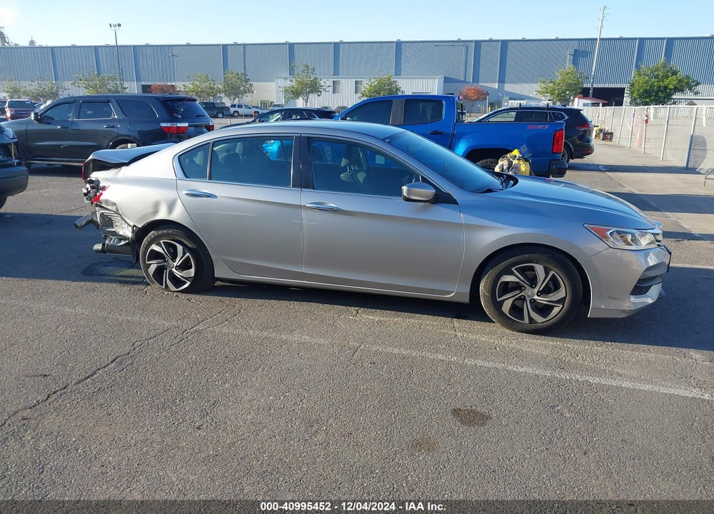 2017 HONDA ACCORD LX VIN: 1HGCR2F38HA067212
