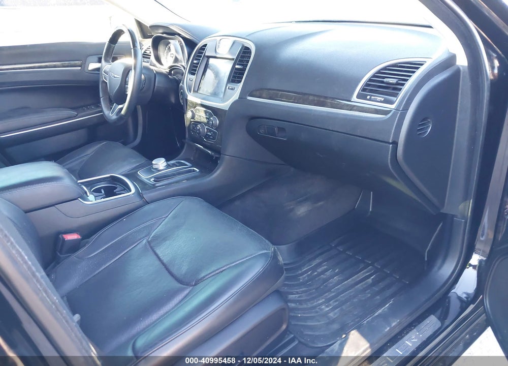 2017 CHRYSLER 300C VIN: 2C3CCAKG6HH599762