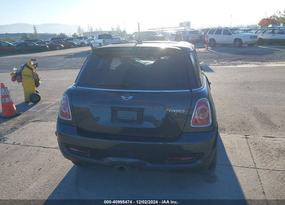 2013 MINI COOPER VIN: WMWSV3C54DT391514