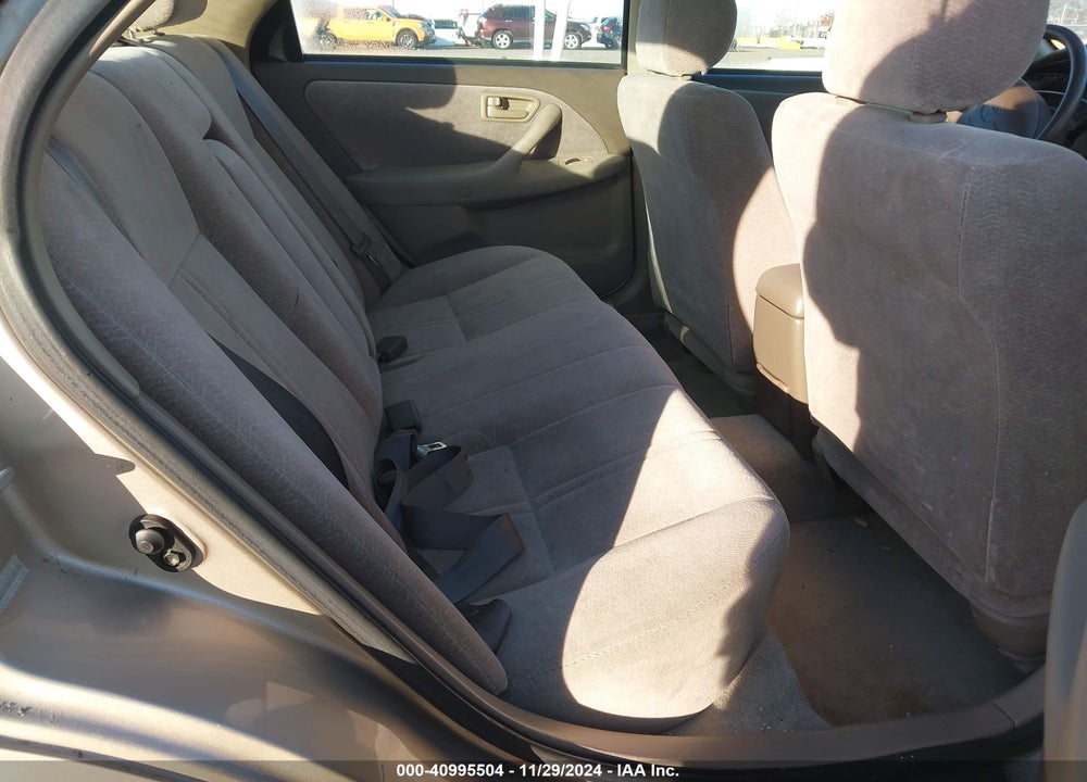 1998 TOYOTA CAMRY LE VIN: JT2BG22K0W0106576