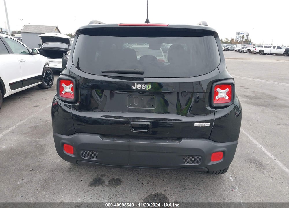 2018 JEEP RENEGADE LATITUDE FWD VIN: ZACCJABBXJPJ05037