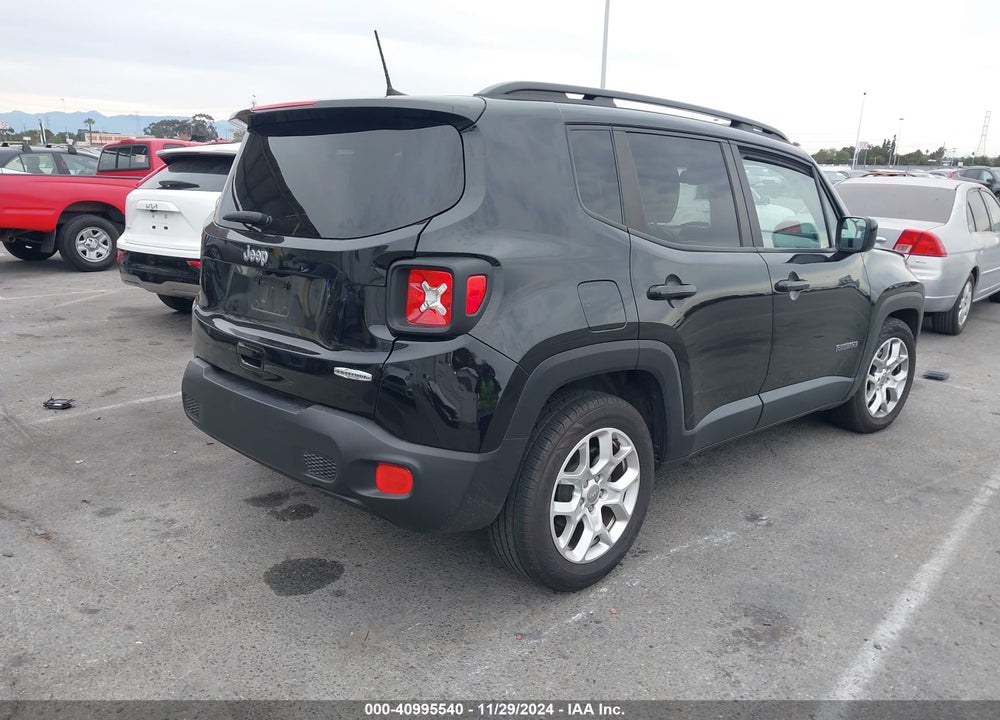 2018 JEEP RENEGADE LATITUDE FWD VIN: ZACCJABBXJPJ05037