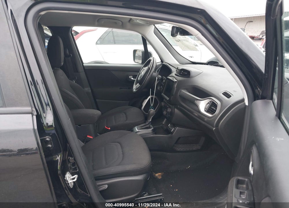 2018 JEEP RENEGADE LATITUDE FWD VIN: ZACCJABBXJPJ05037