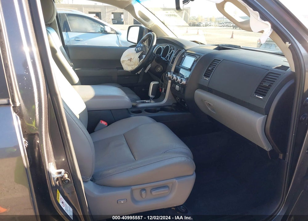 2016 TOYOTA SEQUOIA LIMITED 5.7L V8 VIN: 5TDJY5G16GS140022