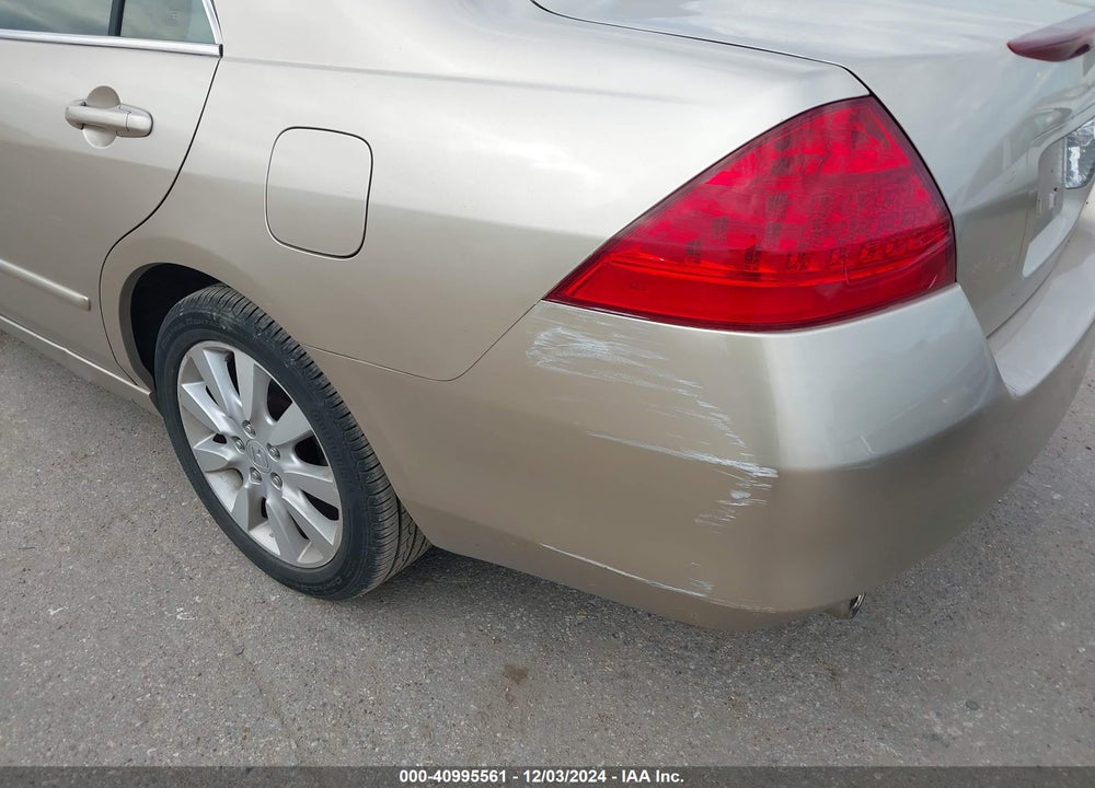 2006 HONDA ACCORD 3.0 EX VIN: 1HGCM665X6A049881