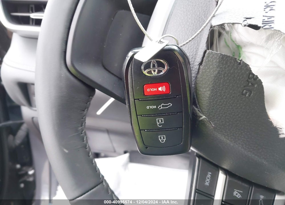 2024 TOYOTA HIGHLANDER XLE VIN: 5TDKDRAH3RS542077