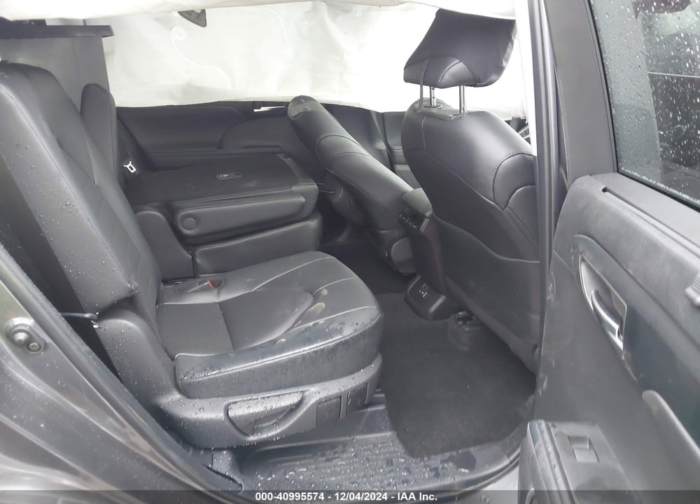 2024 TOYOTA HIGHLANDER XLE VIN: 5TDKDRAH3RS542077