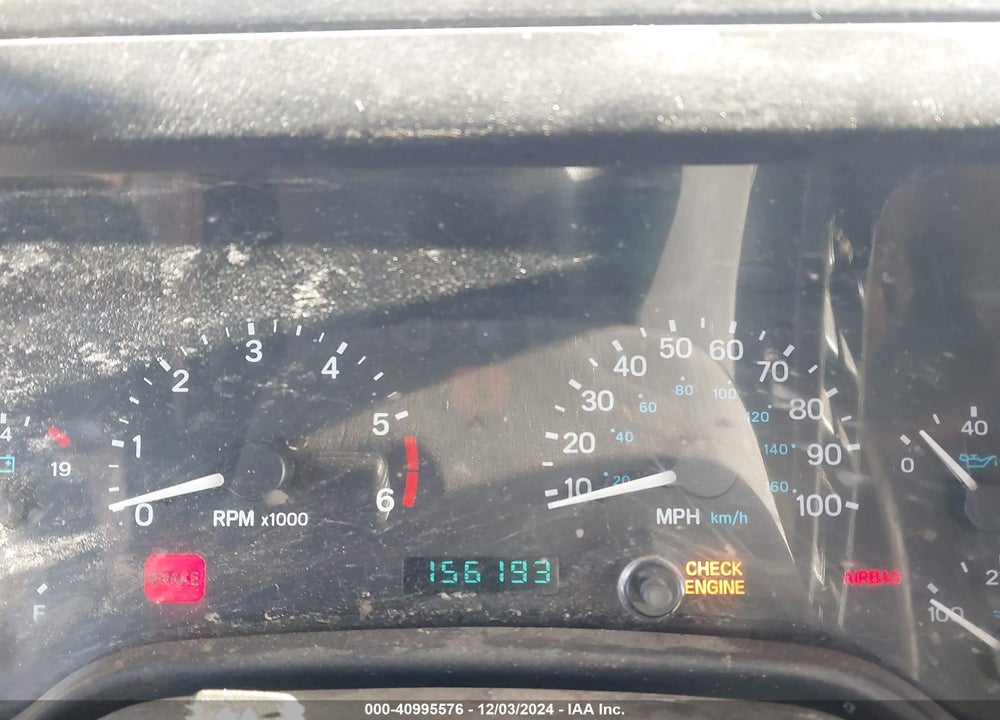1999 JEEP WRANGLER SE VIN: 1J4FY29P3XP422404