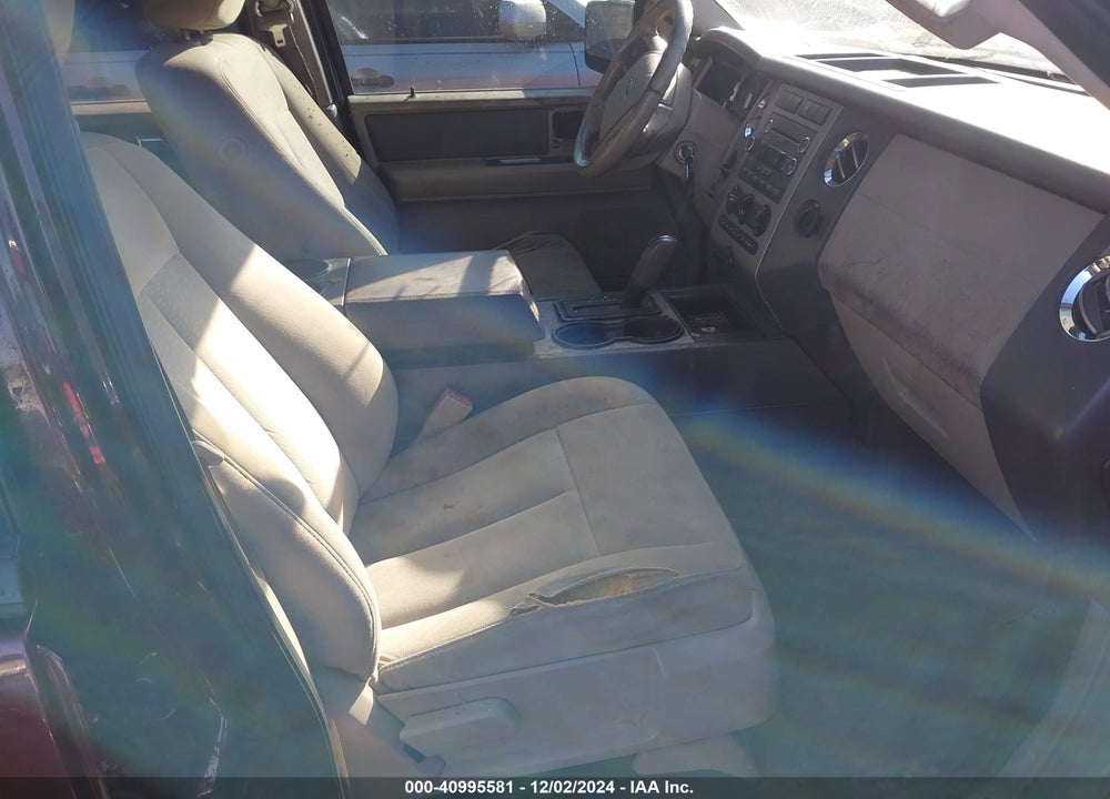 2010 FORD EXPEDITION XLT VIN: 1FMJU1F55AEA15109