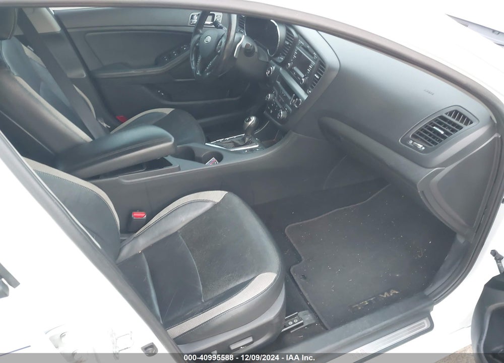 2012 KIA OPTIMA SX VIN: 5XXGR4A65CG011948
