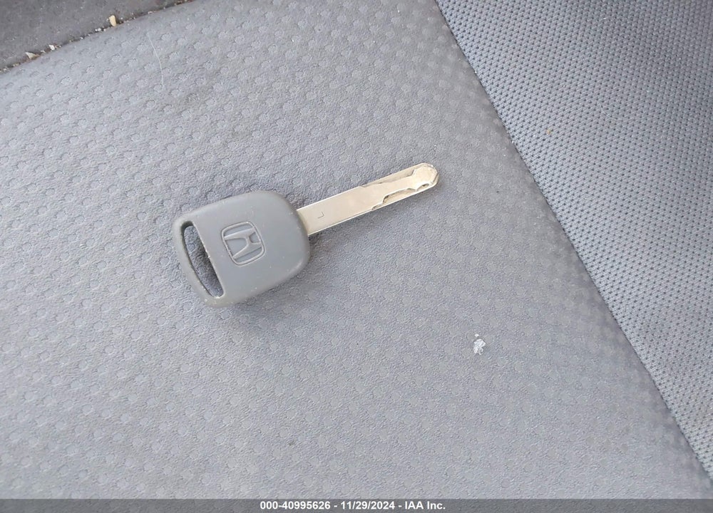 2007 HONDA CR-V LX VIN: JHLRE48367C045938