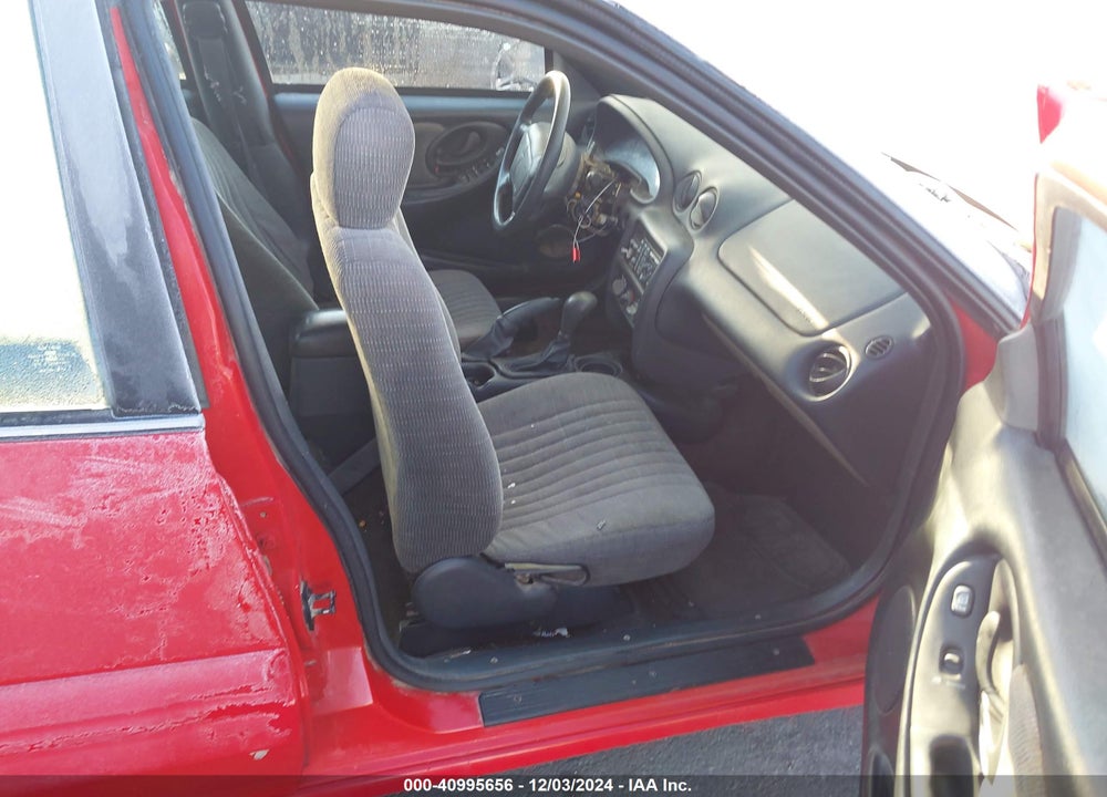 1998 PONTIAC GRAND AM SE VIN: 1G2NE52T0WC781044