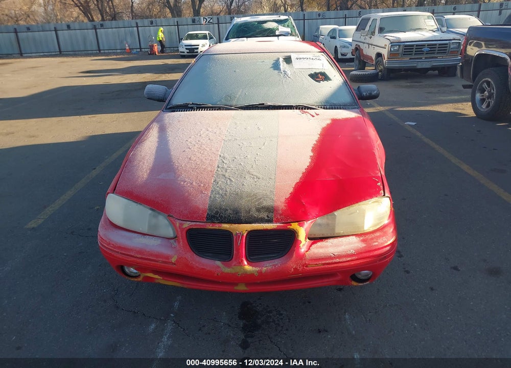 1998 PONTIAC GRAND AM SE VIN: 1G2NE52T0WC781044