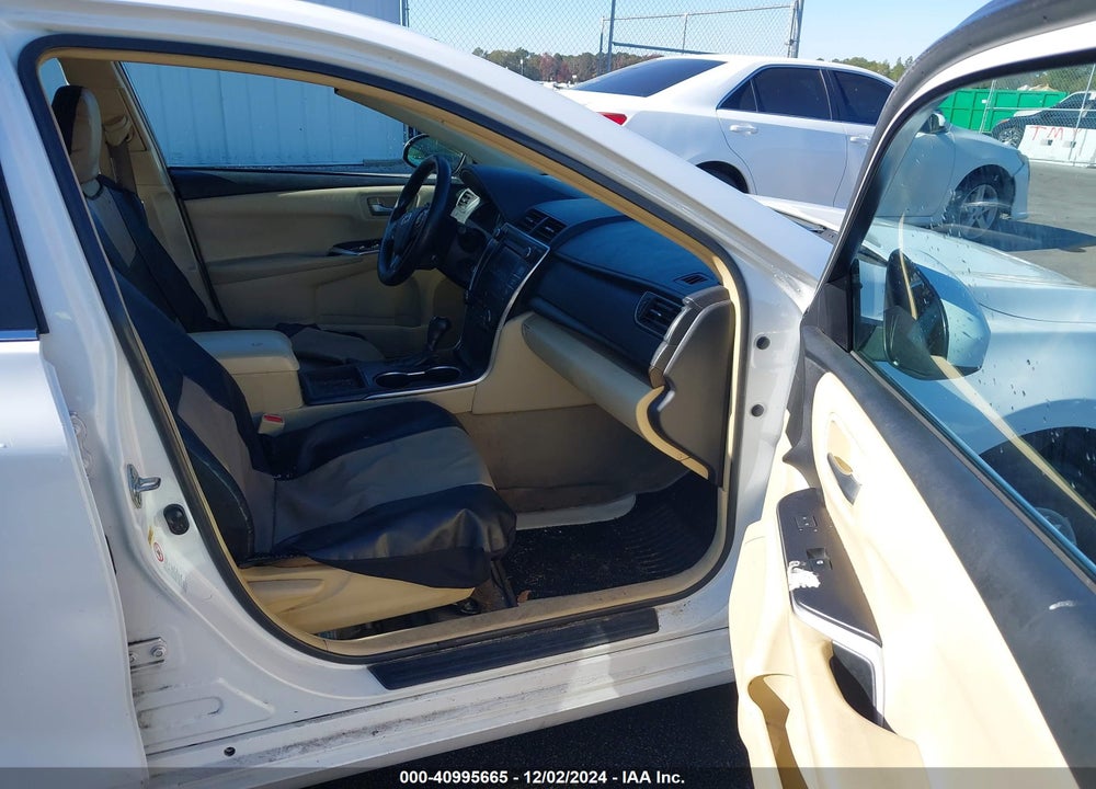 2017 TOYOTA CAMRY LE VIN: 4T1BF1FKXHU332811