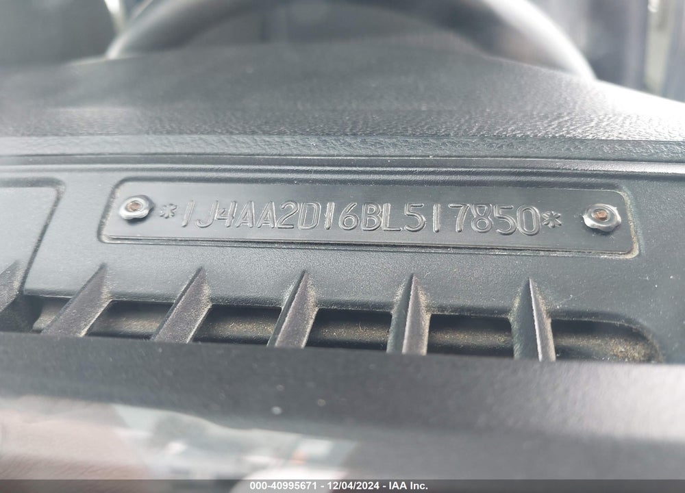 2011 JEEP WRANGLER SPORT VIN: 1J4AA2D16BL517850
