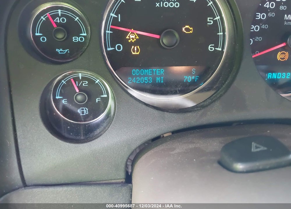 2009 CHEVROLET TAHOE LS VIN: 1GNFC13C39R209472
