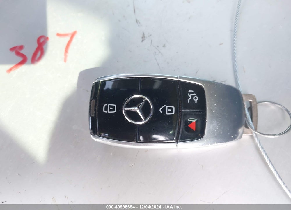 2017 MERCEDES-BENZ E 300 VIN: WDDZF4JB5HA109904
