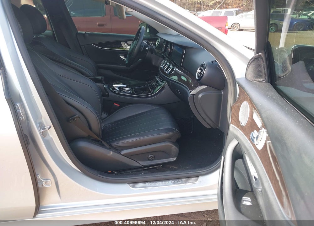 2017 MERCEDES-BENZ E 300 VIN: WDDZF4JB5HA109904