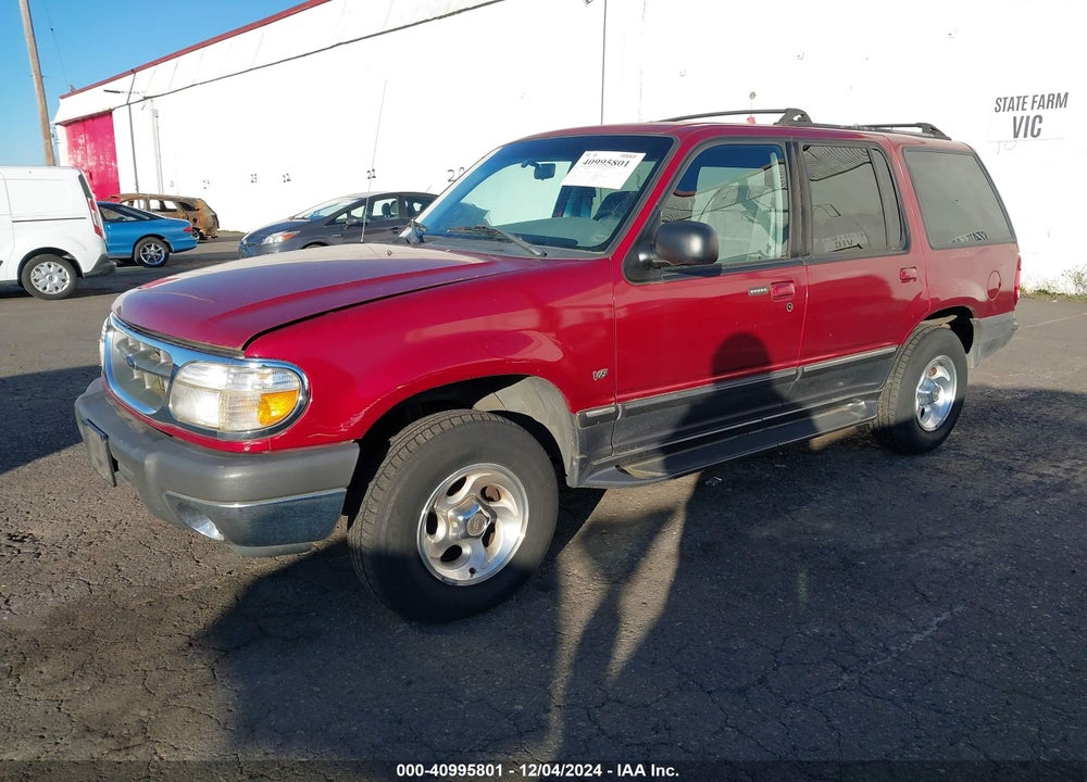 2000 FORD EXPLORER XLT VIN: 1FMZU83P7YZA57334