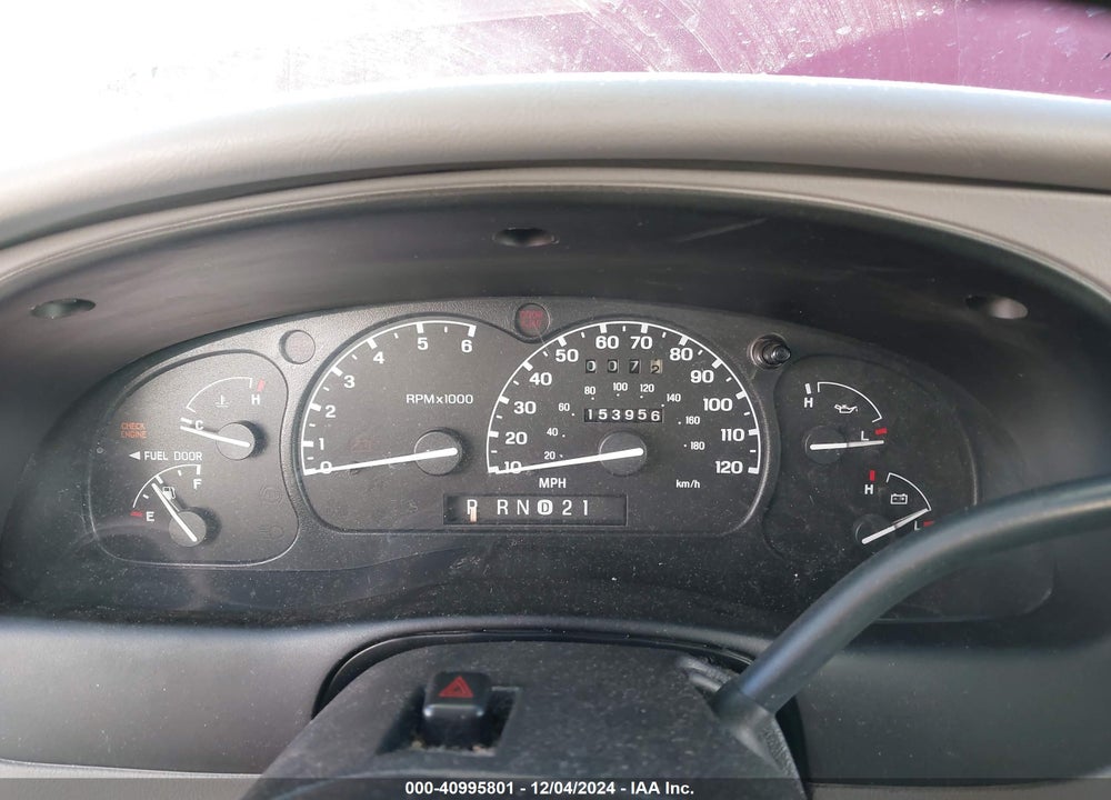2000 FORD EXPLORER XLT VIN: 1FMZU83P7YZA57334