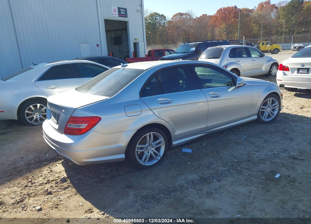 2013 MERCEDES-BENZ C 300 VIN: WDDGF8AB8DA838276