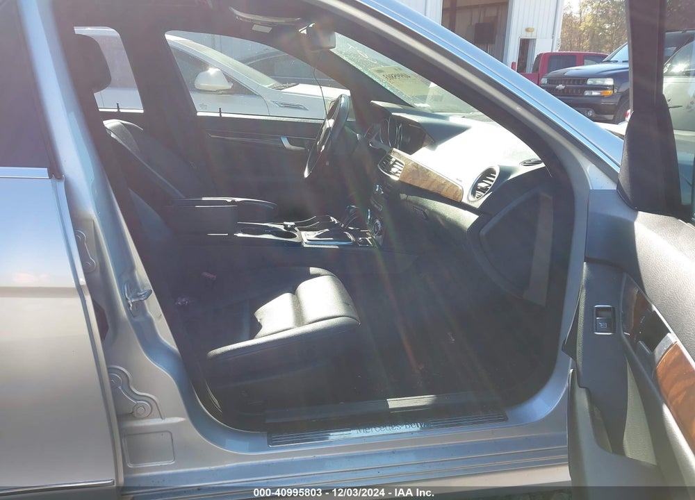 2013 MERCEDES-BENZ C 300 VIN: WDDGF8AB8DA838276