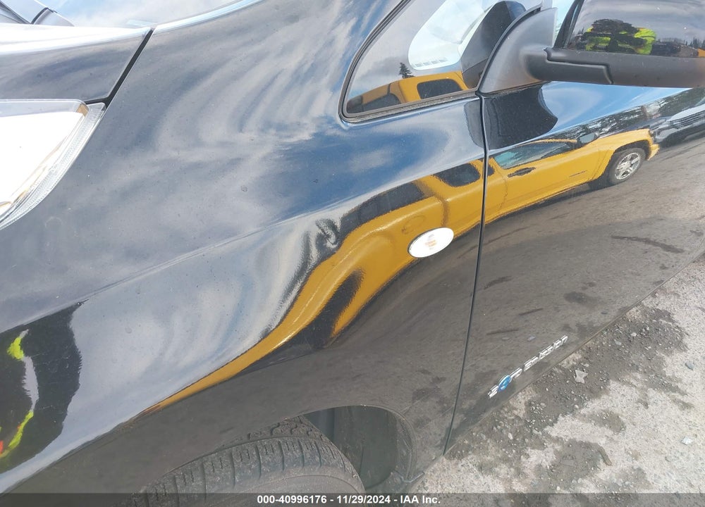 2011 NISSAN LEAF SL VIN: JN1AZ0CP6BT001015