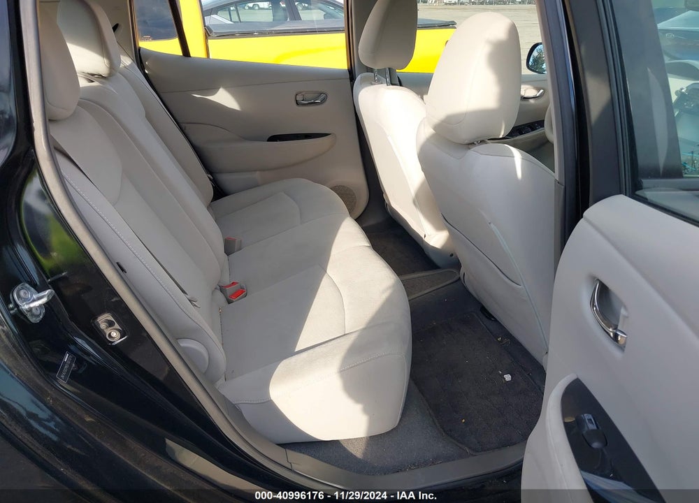 2011 NISSAN LEAF SL VIN: JN1AZ0CP6BT001015