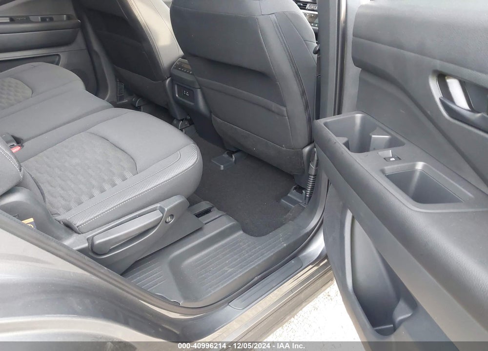 2024 NISSAN PATHFINDER SV FWD VIN: 5N1DR3BA1RC258582