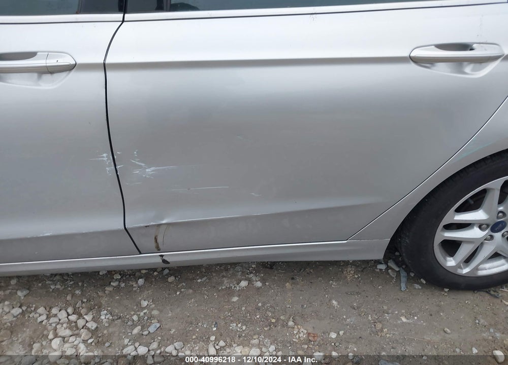 2015 FORD FUSION SE VIN: 1FA6P0H75F5130199