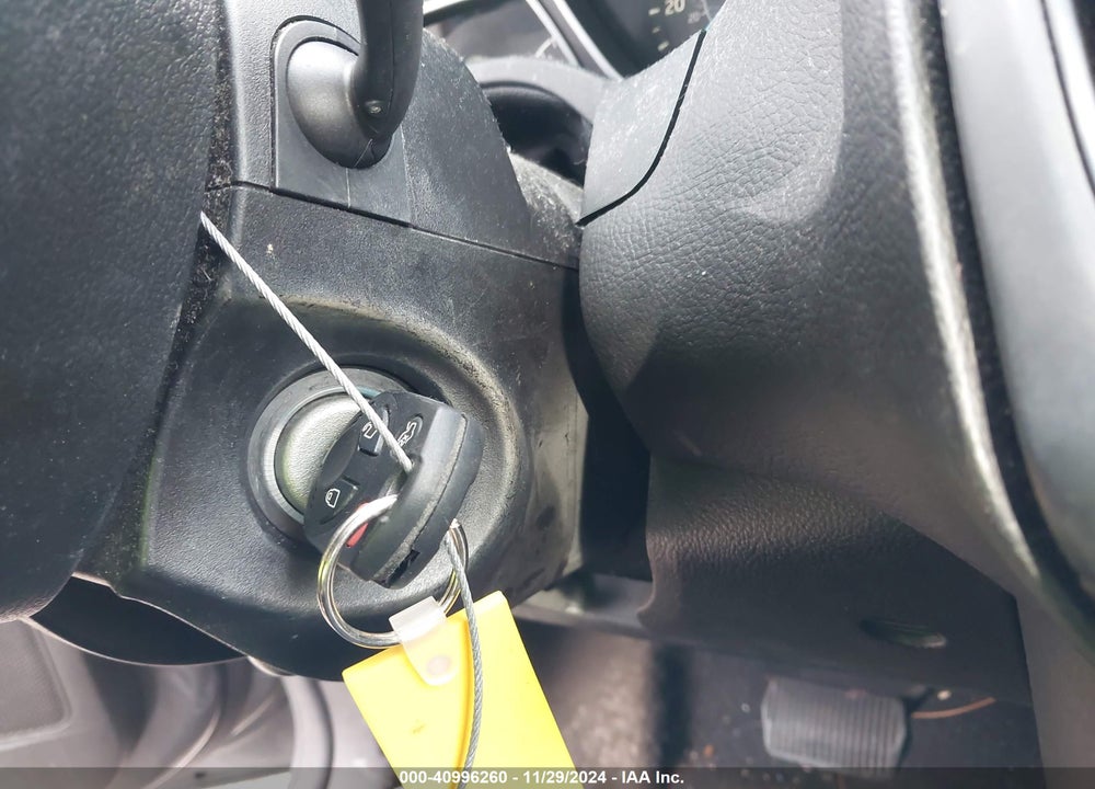 2017 FORD FOCUS SE VIN: 1FADP3F20HL247137