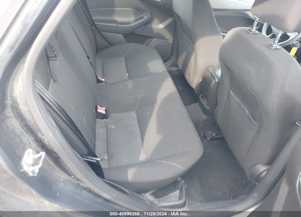 2017 FORD FOCUS SE VIN: 1FADP3F20HL247137