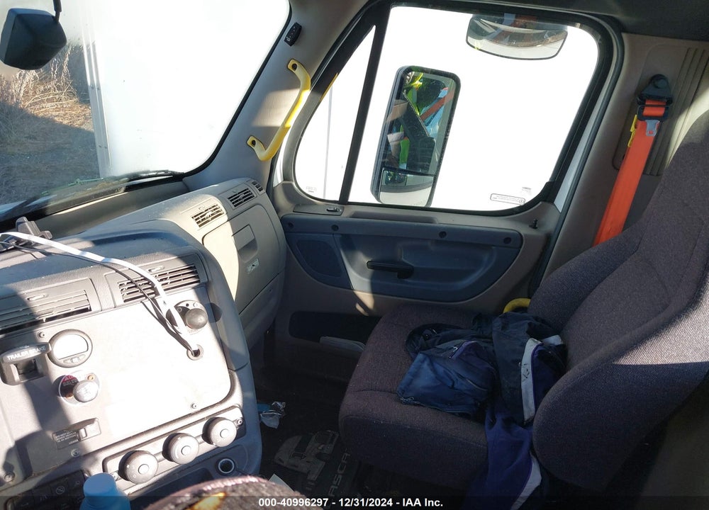 2018 FREIGHTLINER CASCADIA 113 VIN: 1FUBGADV9JLJT5681