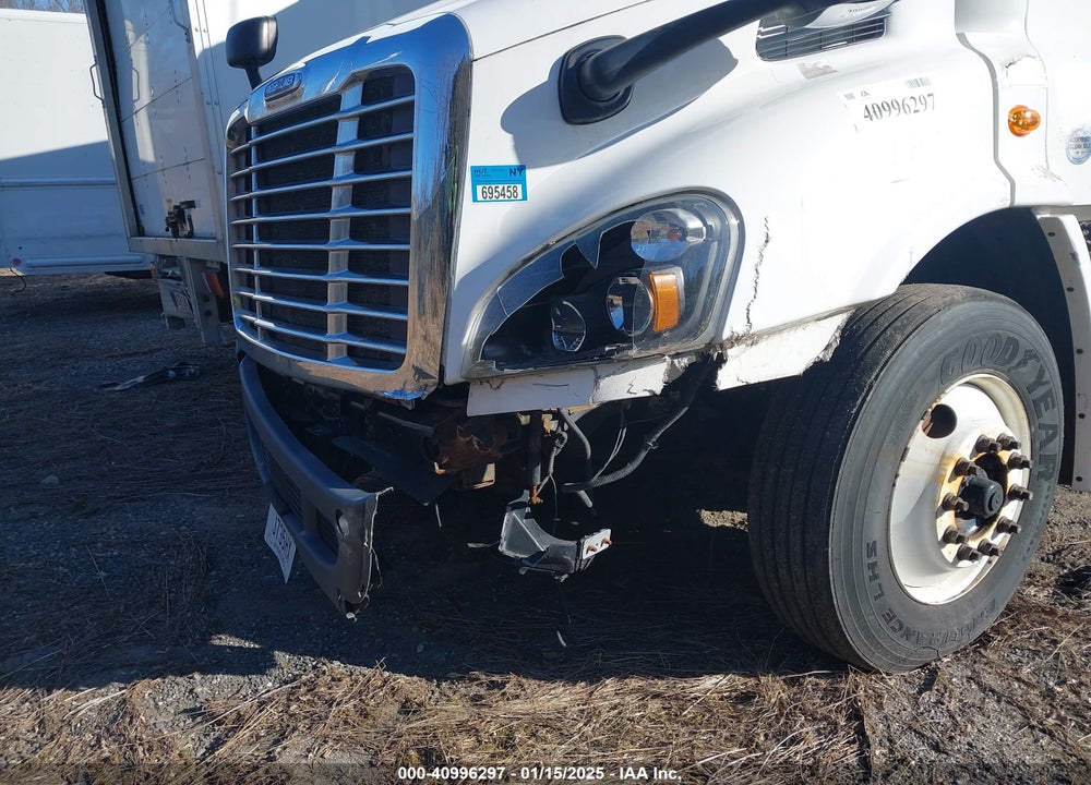 2018 FREIGHTLINER CASCADIA 113 VIN: 1FUBGADV9JLJT5681