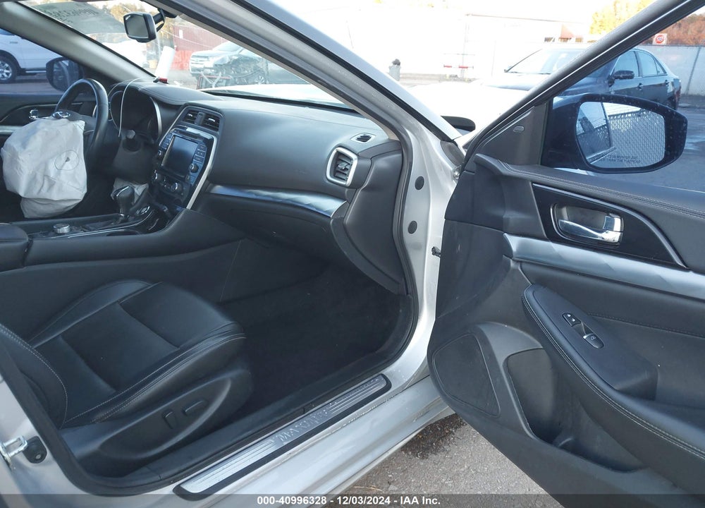 2019 NISSAN MAXIMA 3.5 SV VIN: 1N4AA6AV1KC374395