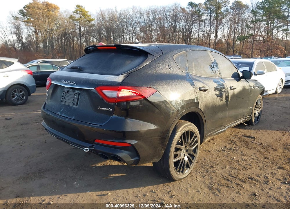 2020 MASERATI LEVANTE GRANSPORT VIN: ZN661XUS7LX355107