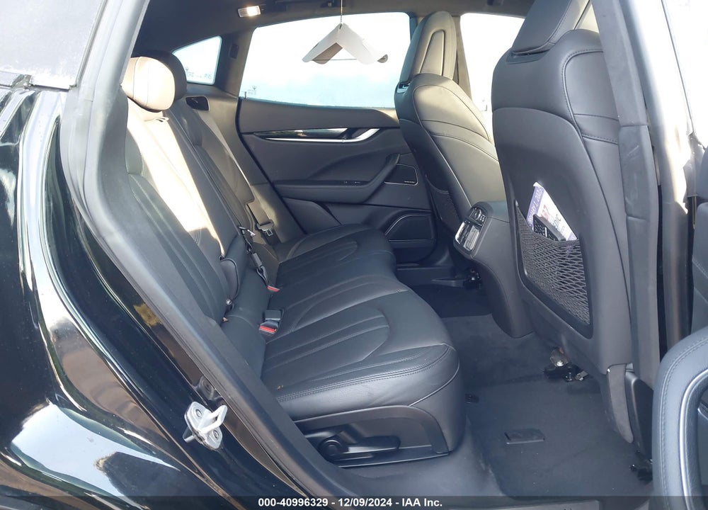 2020 MASERATI LEVANTE GRANSPORT VIN: ZN661XUS7LX355107