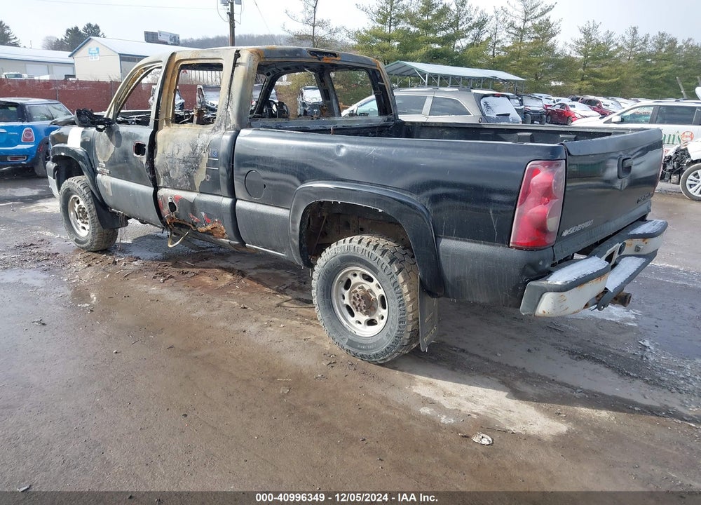 2003 CHEVROLET SILVERADO 2500HD LS VIN: 1GCHK29173E196904