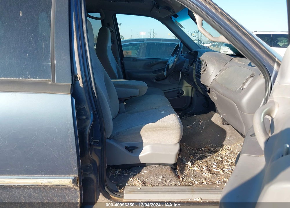 1999 FORD EXPEDITION EDDIE BAUER/XLT VIN: 1FMRU17L4XLB98250