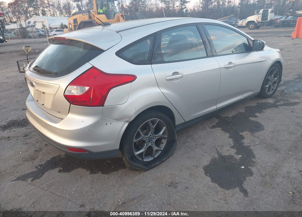 2014 FORD FOCUS SE VIN: 1FADP3K24EL318874