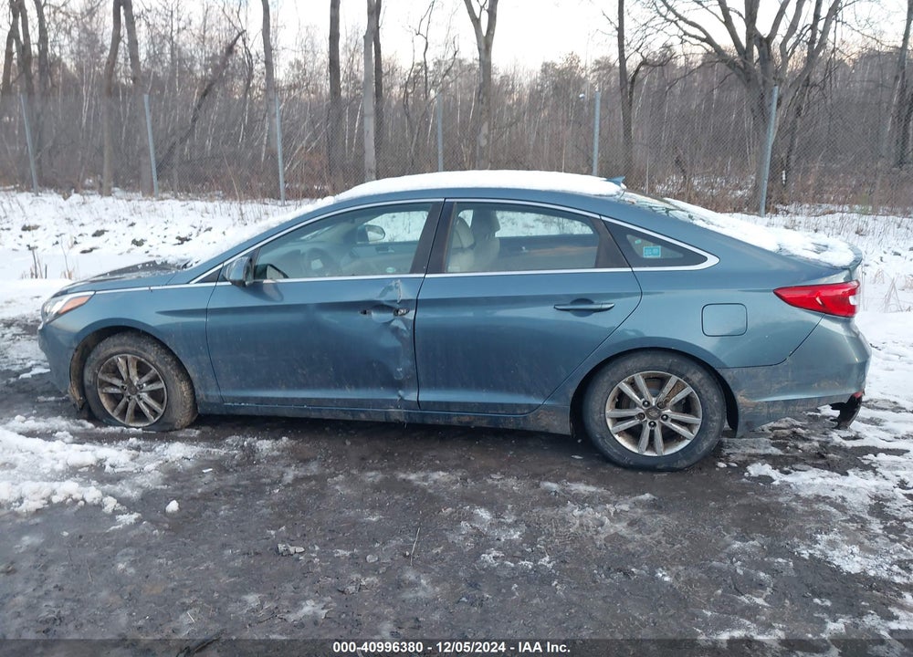 2016 HYUNDAI SONATA SE VIN: 5NPE24AF9GH329951