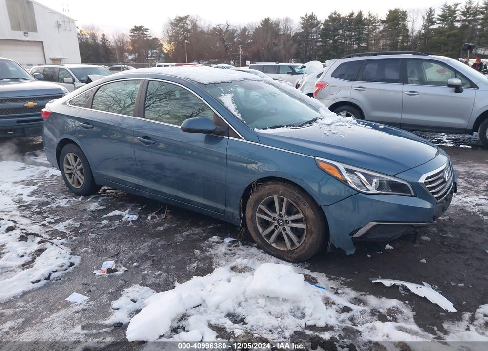 2016 HYUNDAI SONATA SE VIN: 5NPE24AF9GH329951