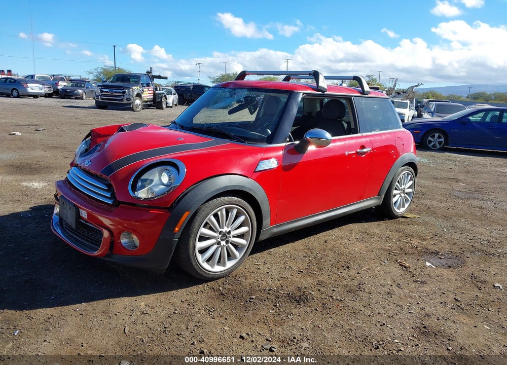 2013 MINI HARDTOP COOPER VIN: WMWSU3C55DT371176